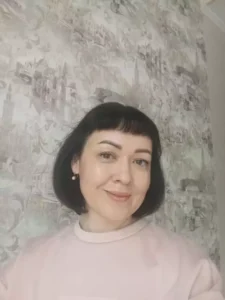 няня воспитатель ребенку