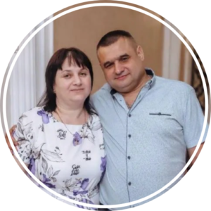 семейная пара в загородный дом